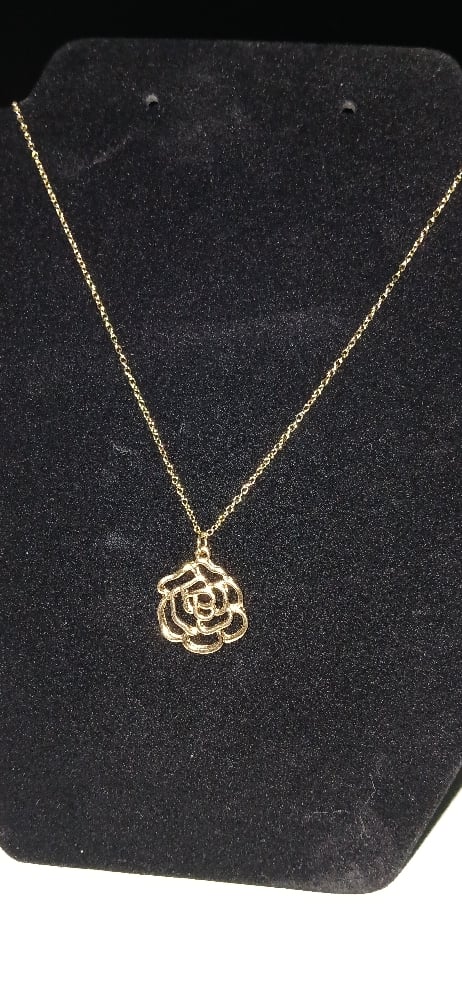 Gold Rose Necklace