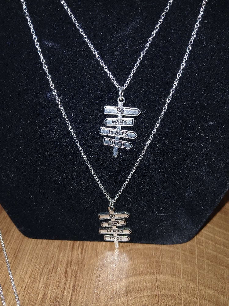 So Many Directions Silver Metal Necklace